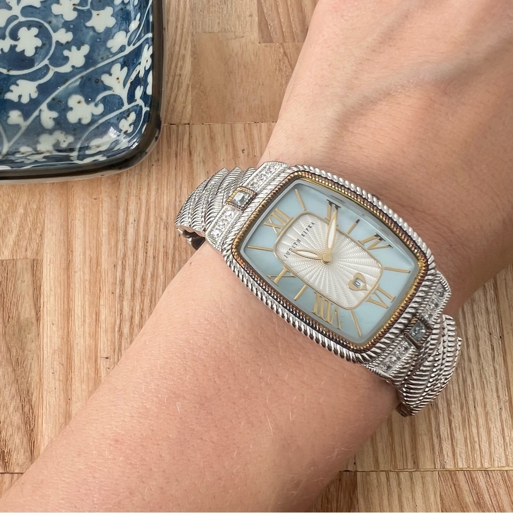 Judith Ripka ladies rectangular silver tone dress watch NEW BATTERY - Picture 10 of 10